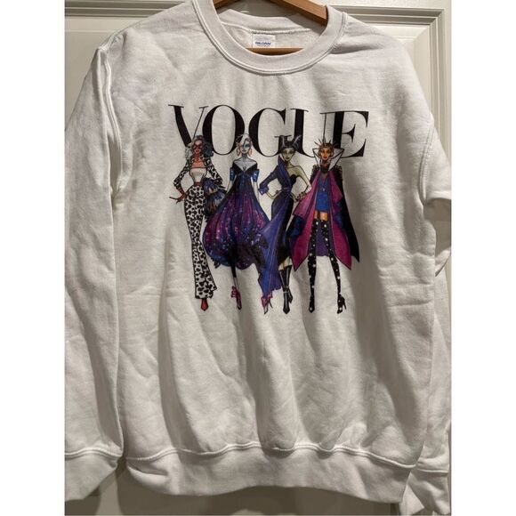 Vogue Sweatshirt size Small - Picture 1 of 2
